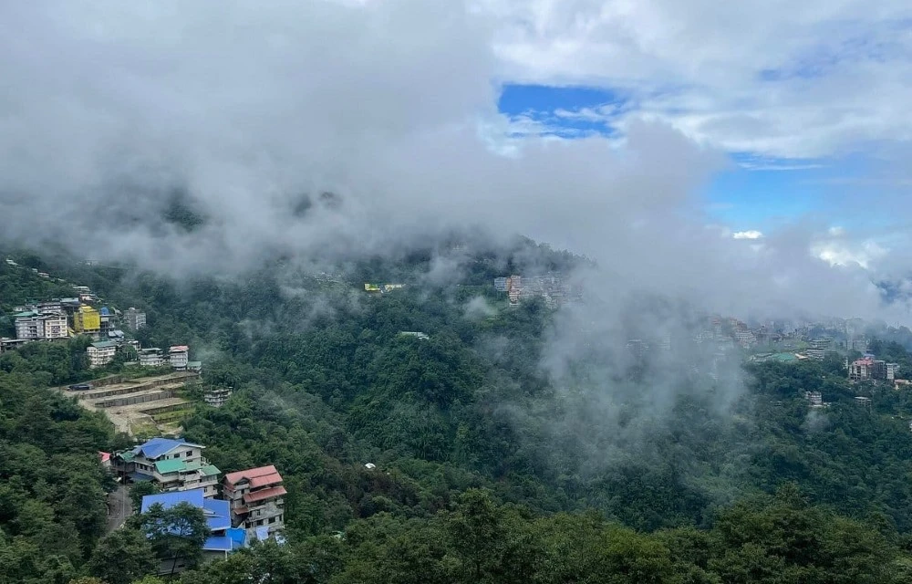 King Room With Mountain View Image