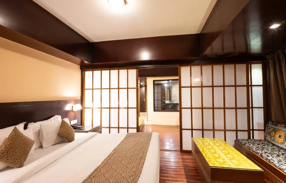 ROOMS_NAME Image